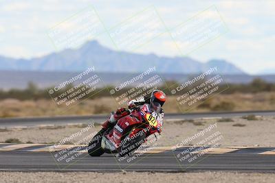 media/Nov-16-2025-Race Pace (Sun) [[8c5fa54630]]/Non Verified Riders (1st 20 Minutes)/5-Turn 15 (110pm)/